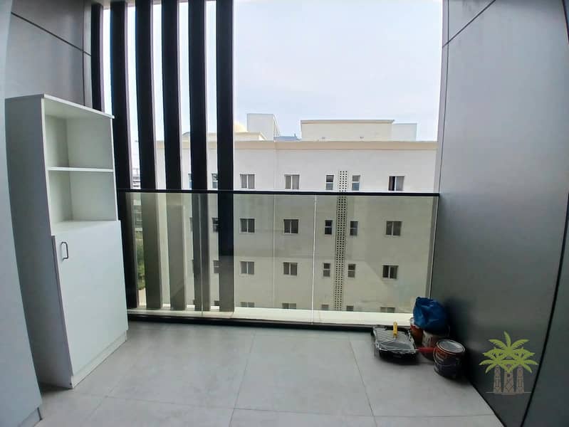 10 92ac40ab-17b4-4674-aa61-7d780afe3fd8. jpg