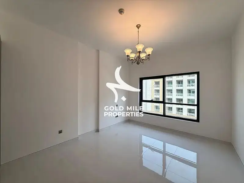 15 days Free - Premium & Spacious - 1+Store - Close to Metro - Executive Family Building