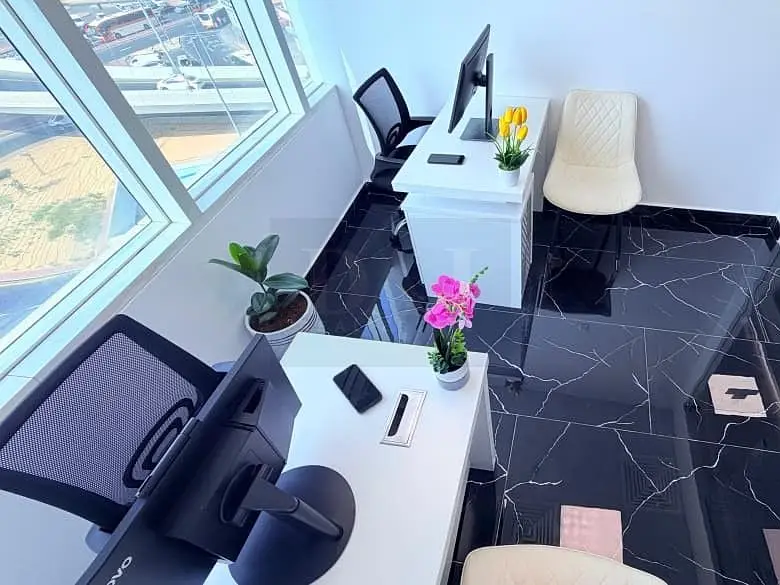 Spacious Office with Bank account assistance |Free Amenities