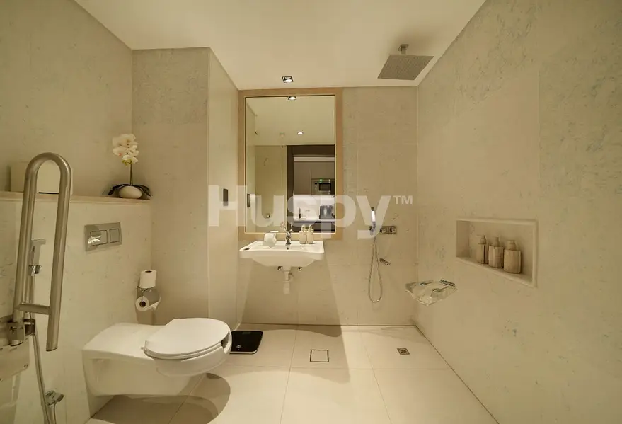 Beach Access | Vacant | Furnished