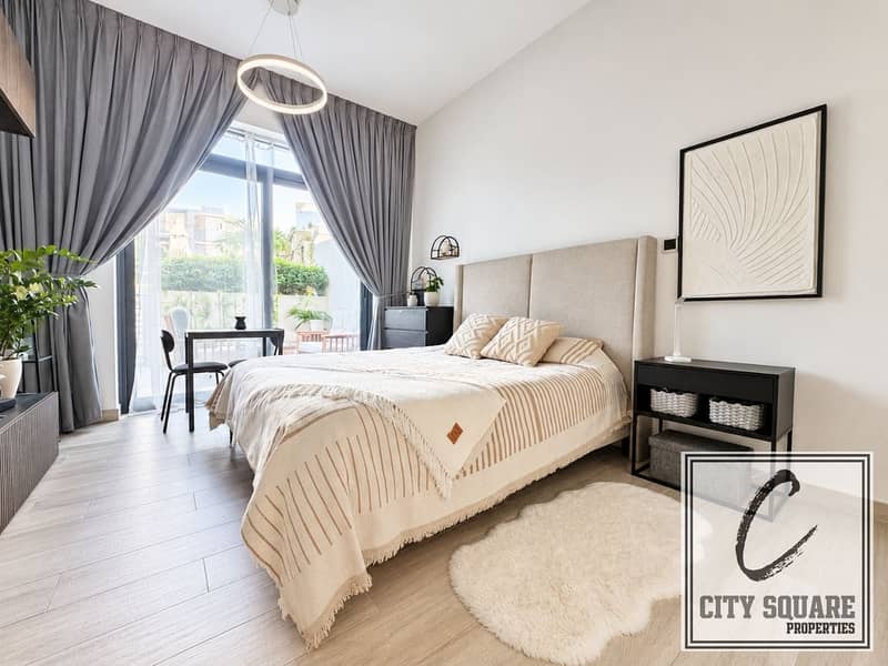 4 resize_Bright Modern Bedroom Retreat. jpg