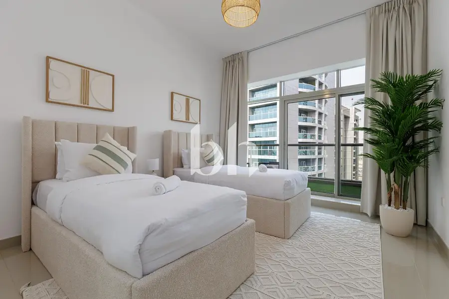 2 BR | High Floor | Upgraded | Furnished | Vacant