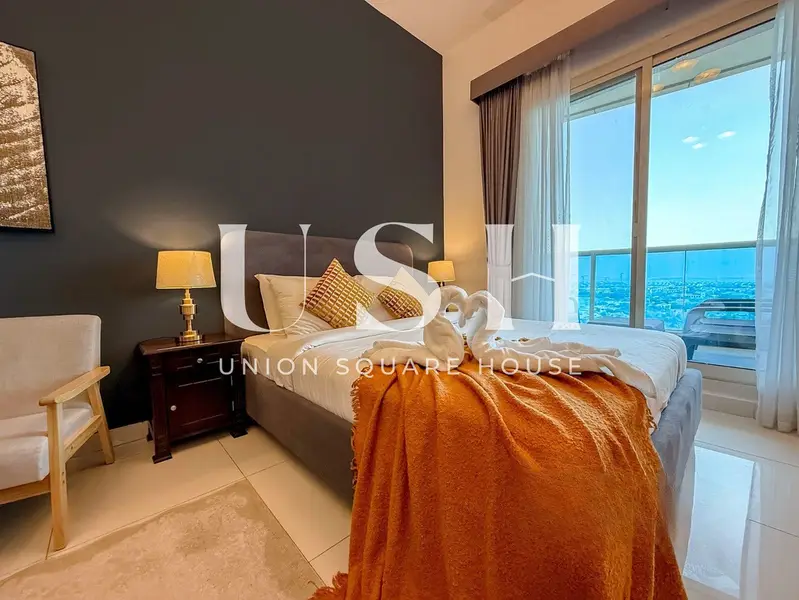 Upgraded Furnished Studio | Full Golf View |Modern