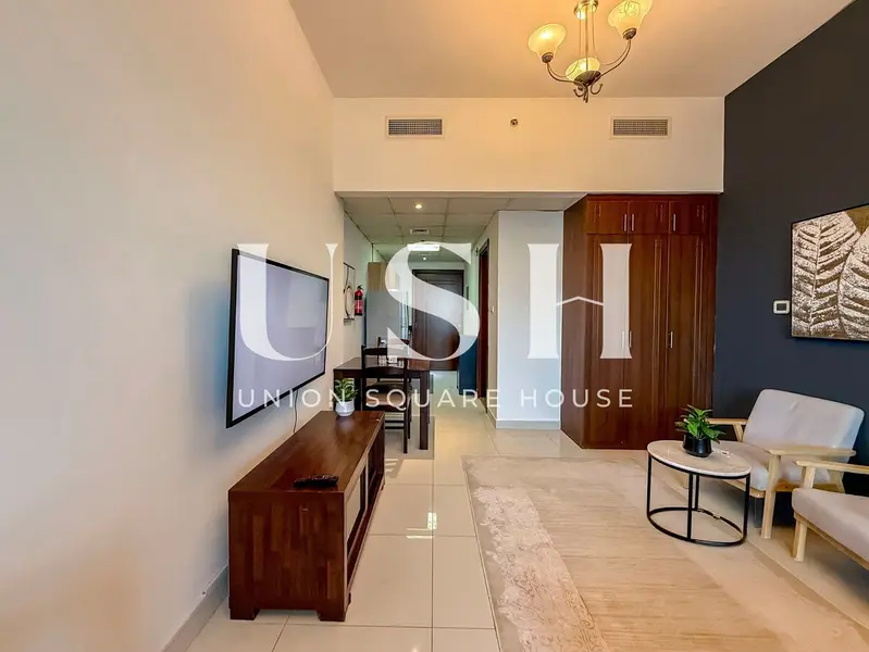 Upgraded Furnished Studio | Full Golf View |Modern