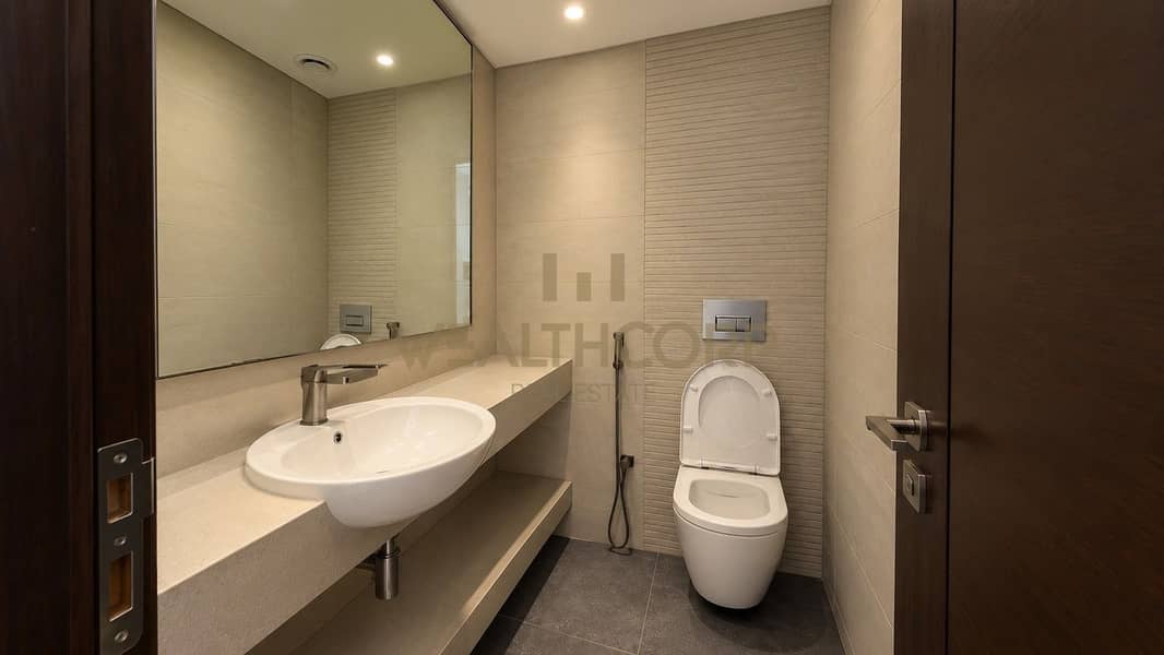 8 Image 8