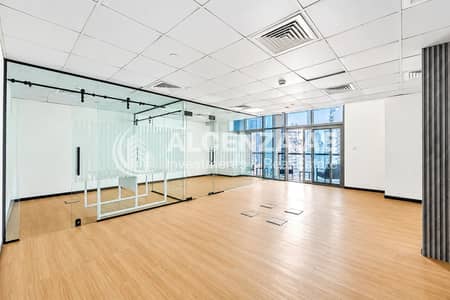 Office for Rent in Jumeirah Lake Towers (JLT), Dubai - WhatsApp-Image-2026-10-15-at-4.41. 03-PM-3-. jpg Office for Rent in Jumeirah Lake Towers (JLT), Dubai - WhatsApp-Image-2026-10-15-at-4.41. 03-PM-3-. jpg