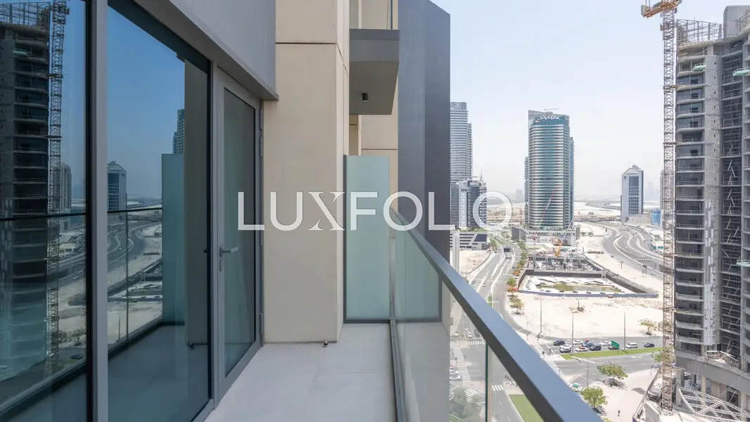 Fully Furnished | Large Balcony | VOT