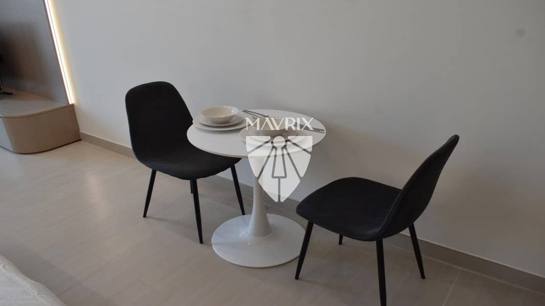 8 Image 8