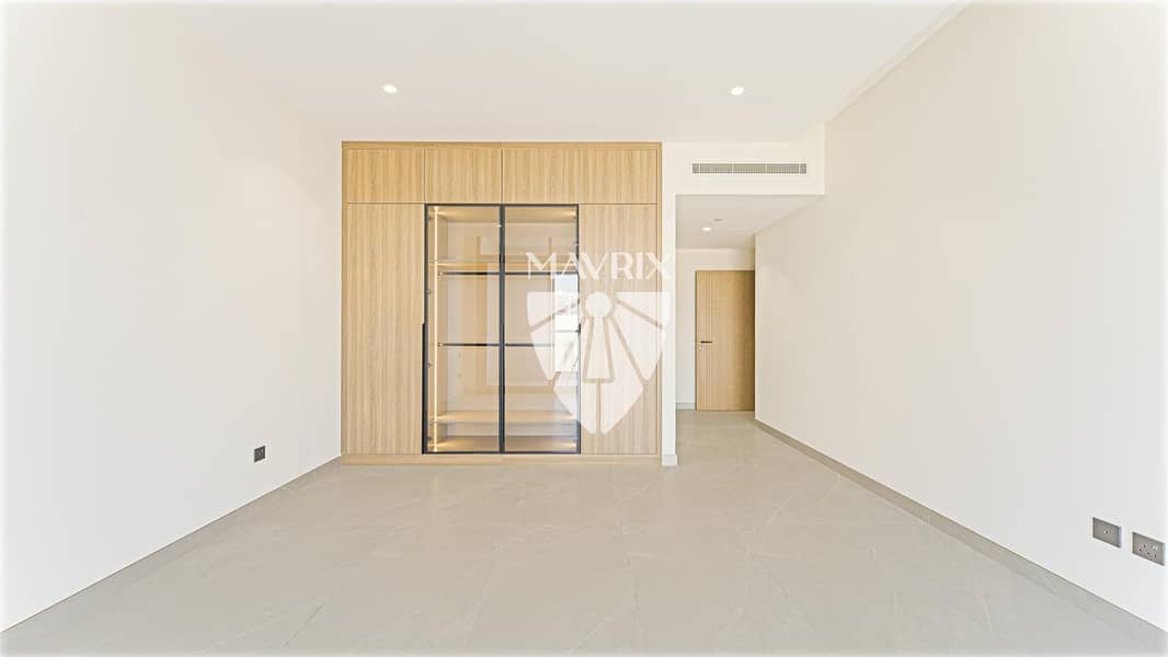 4 Image 4