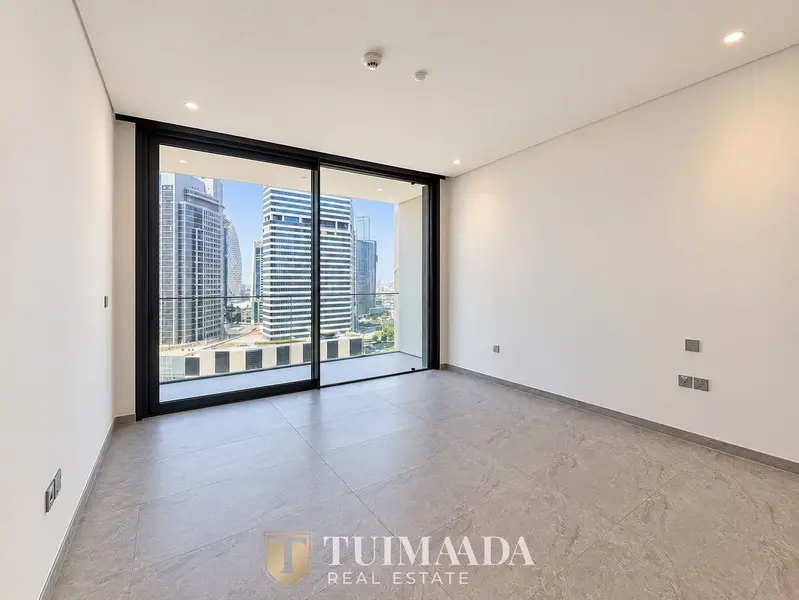 Downtown View Studio | Peninsula Four | Great Location