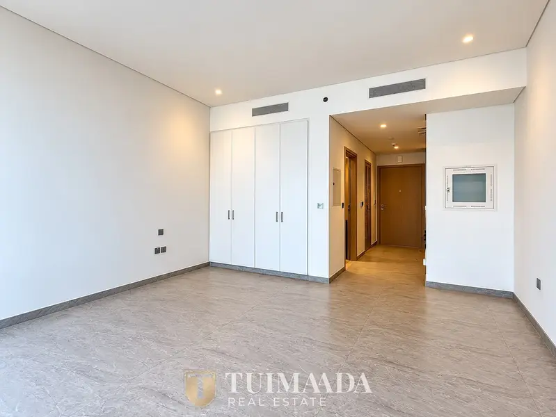 Downtown View Studio | Peninsula Four | Great Location