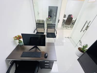 مکتب  للايجار في ديرة، دبي - 1f6ab61d-899e-4db5-9669-84149563e312. jpg