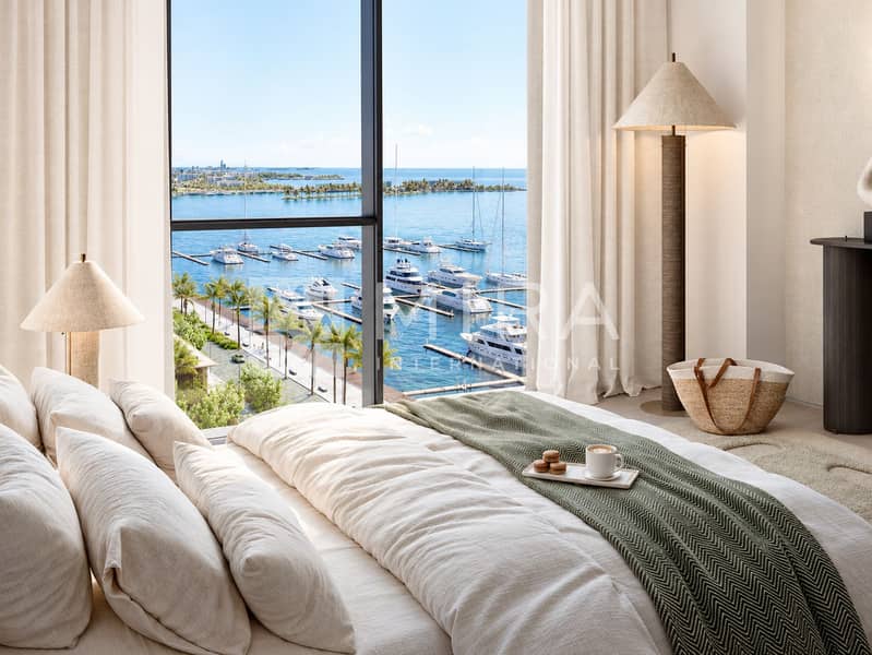 2 Serene bedroom overlooking the marina-6