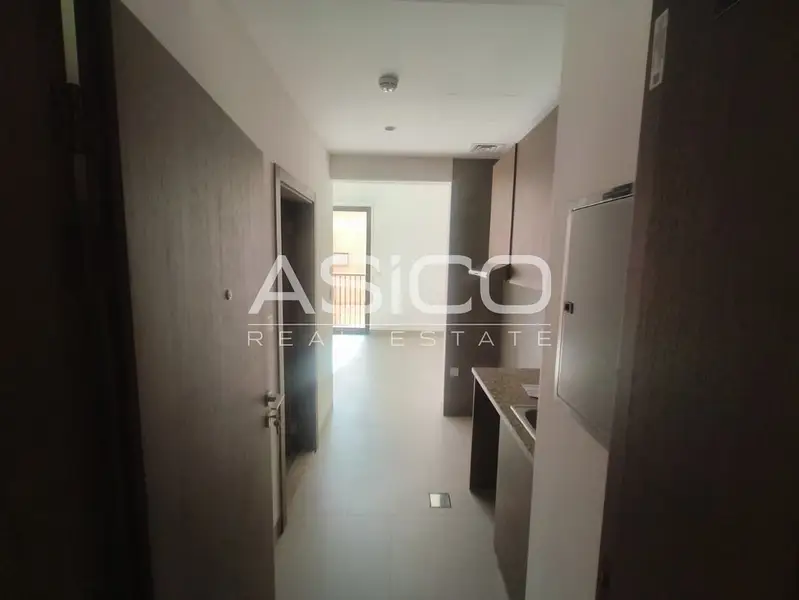 Budget Office | Busy Area | Deira | Hot Deal