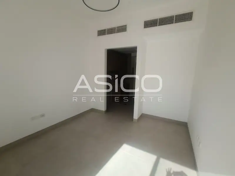 Budget Office | Busy Area | Deira | Hot Deal