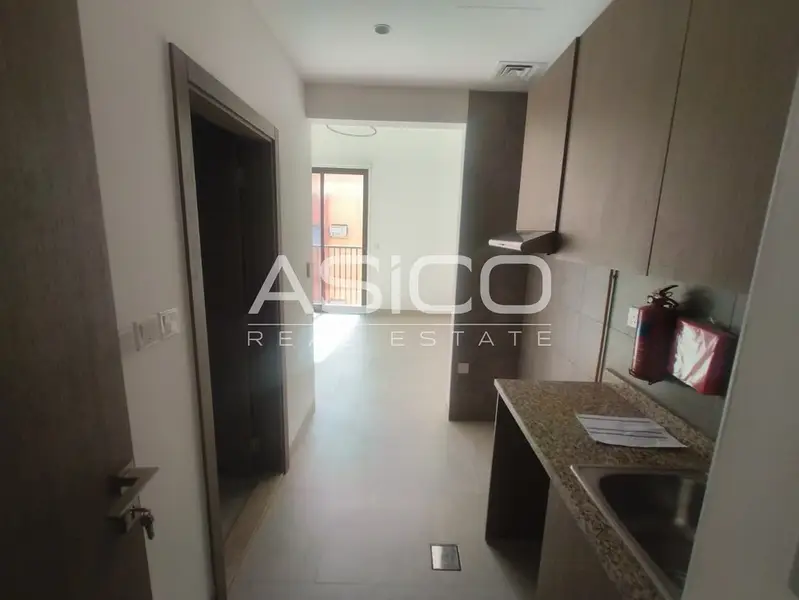 Budget Office | Busy Area | Deira | Hot Deal