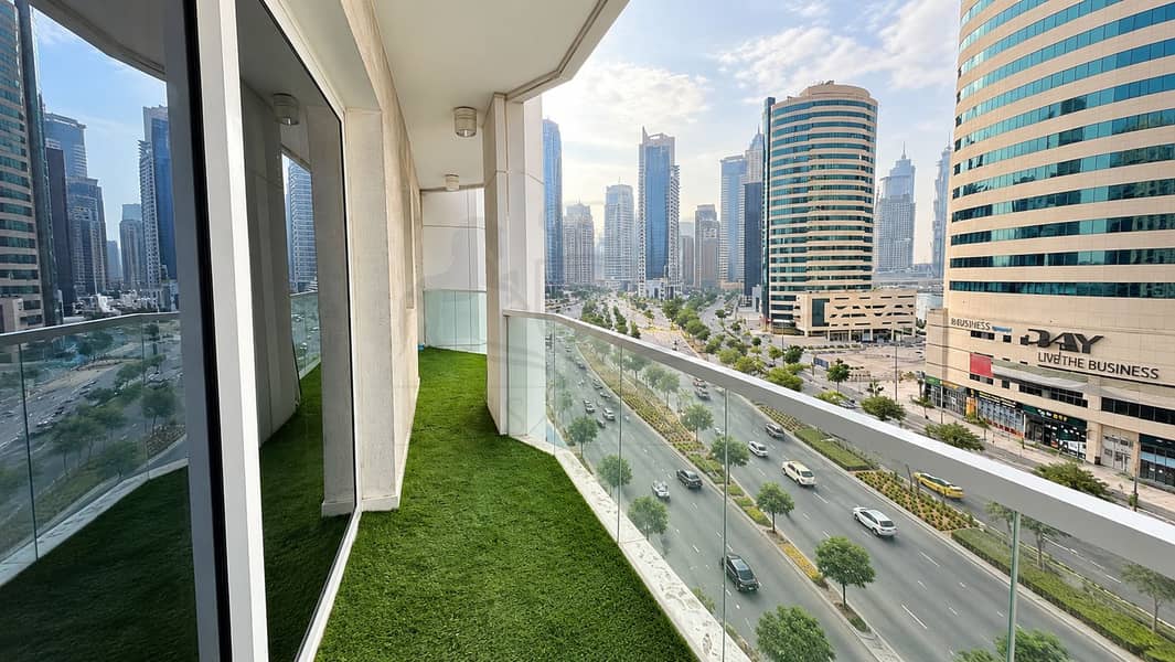 3 Balcony Views of Dubai’s Business Bay. png