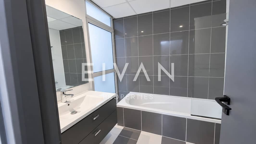 13 Bathroom1. png