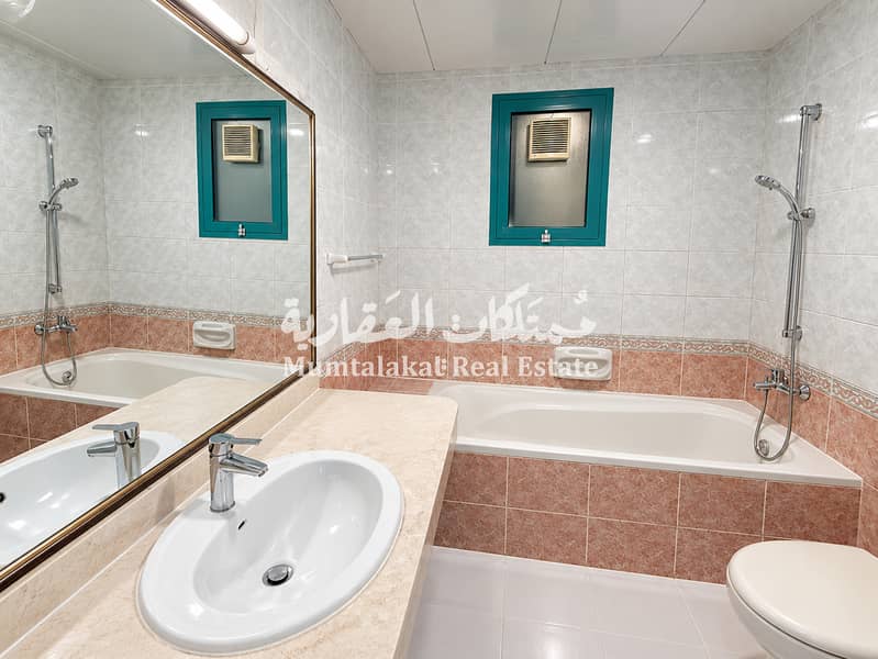 15 AlAryamTowJPG010fawaz. jpg