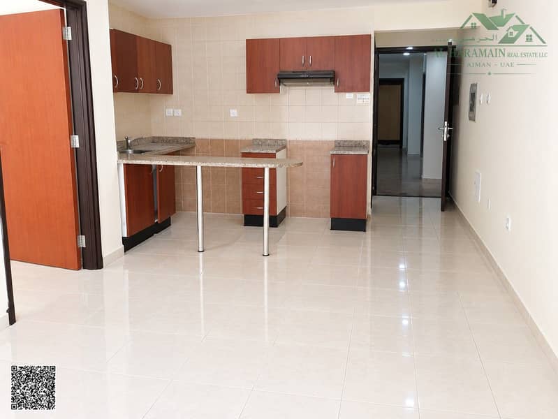 4 Empty Modern Kitchen with Breakfast Bar. jpg