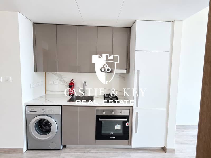 3 Kitchen 1. jpeg