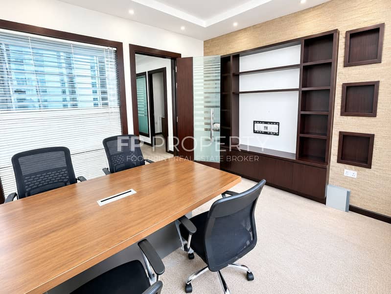 12 Modern Corporate Meeting Room. png