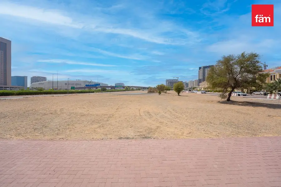 PRIME LIWAN PLOTS FOR SALE | BUILD 2 UNITS
