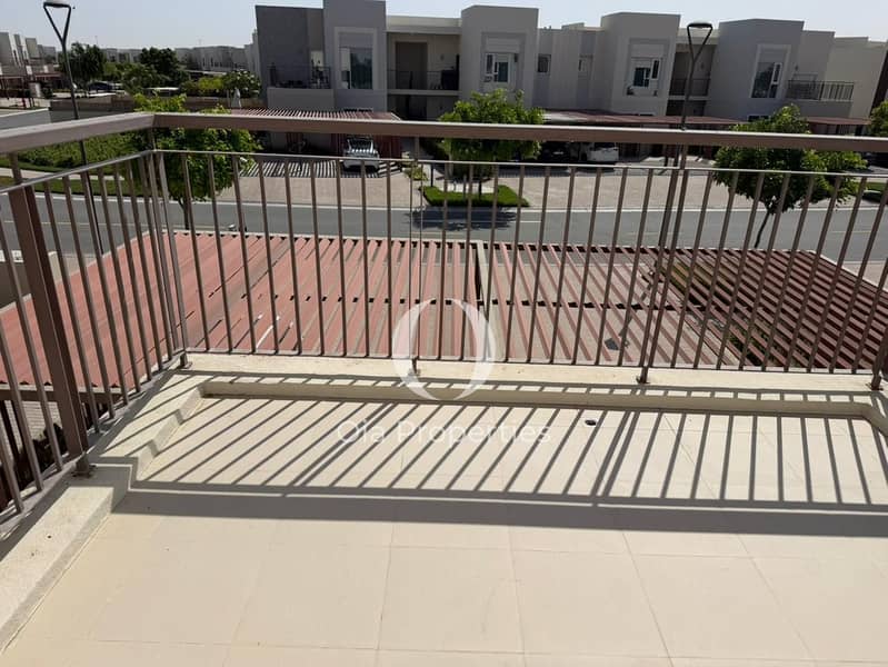 12 wefgwegf. jpeg
