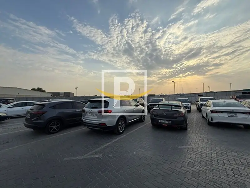 Prime Location | Spacious Warehouse in Al Quoz 4