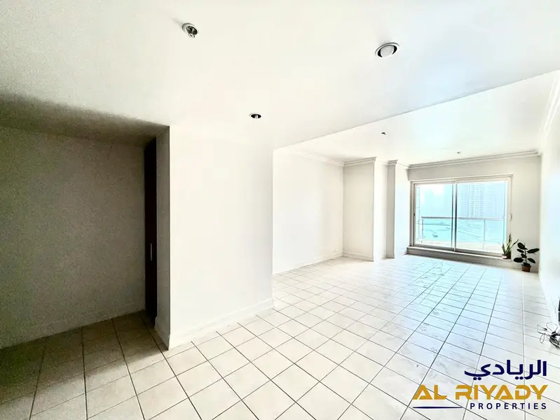 Marina View Apartment | 1 Bedroom | Large Balcony | Al Murjan Tower