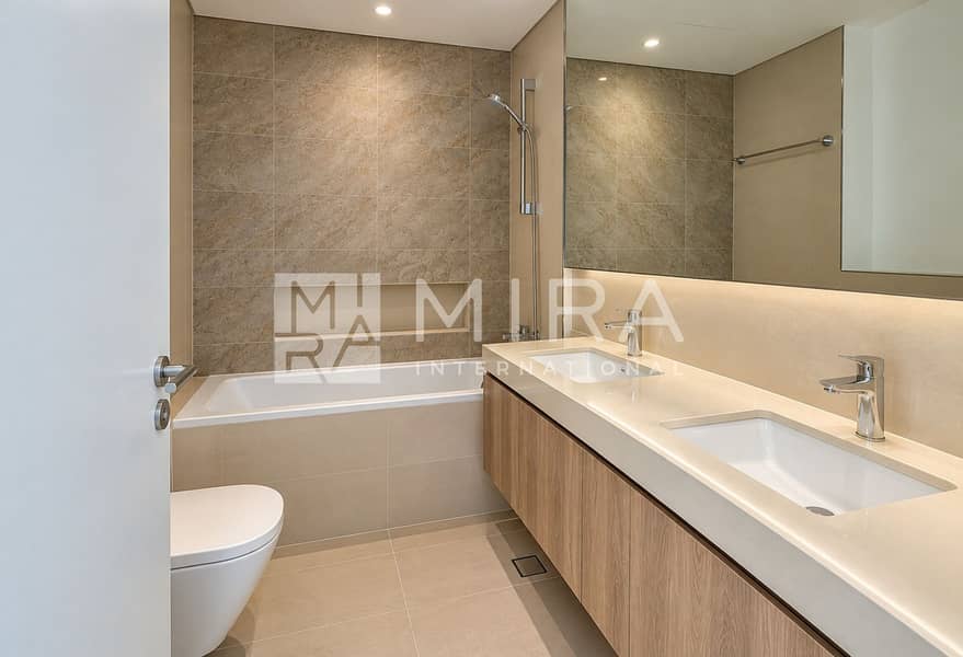 8 Modern Beige Spa Bathroom