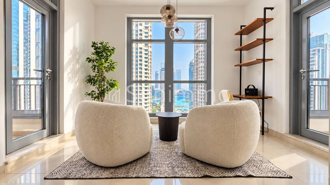 4 Sunlit City View Lounge. png