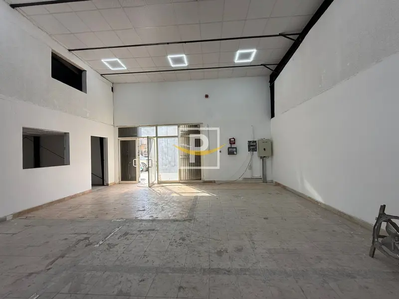 Fitted Warehouse in Al Quoz | Prime Location
