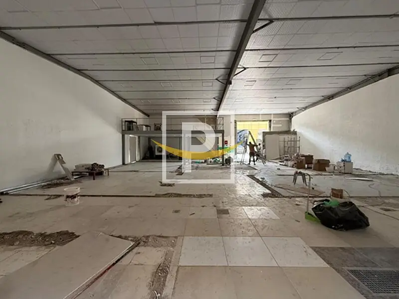 Fitted Warehouse in Al Quoz | Prime Location