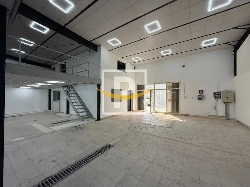 Fitted Warehouse in Al Quoz | Prime Location