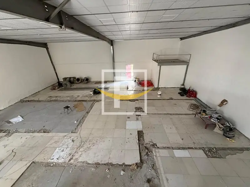 Fitted Warehouse in Al Quoz | Prime Location