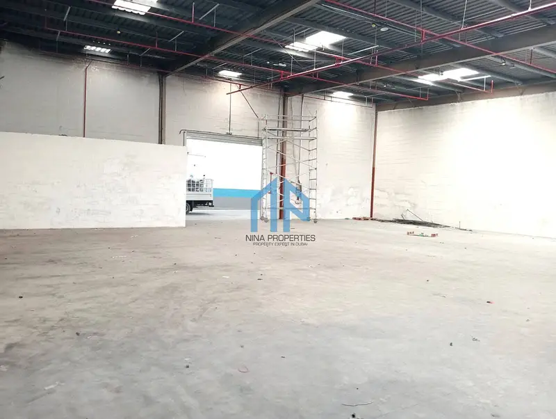 Road Facing Warehouse | Sprinkler System | Storage Only