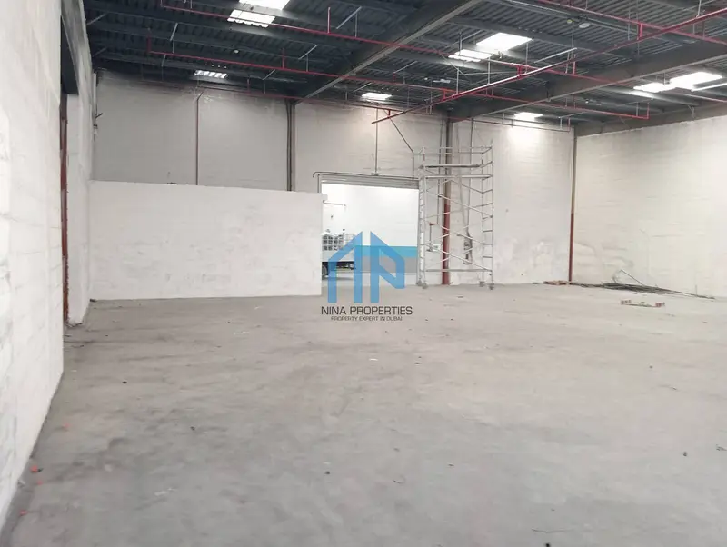 Road Facing Warehouse | Sprinkler System | Storage Only