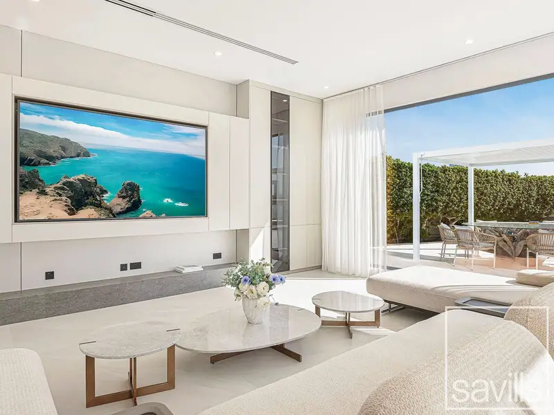 Upgraded | High number | Marina Skyline Views