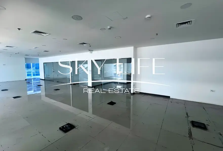 Large Fitted Office | 11 Cabins | 8 Parking Spaces