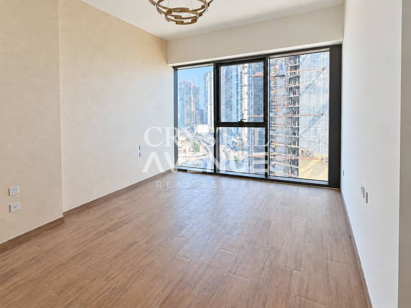 4 Cleaned floor corner by window. png