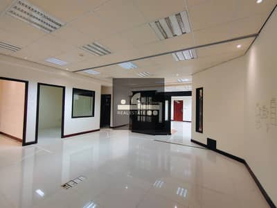 Office te Huur in Hamdan Street, Abu Dhabi - b9896945-4618-4489-b6d6-2047feef2dad. jpg