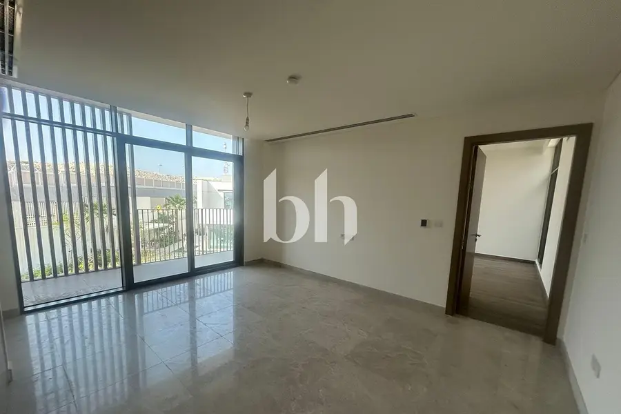Single Row | 4 Cheques | Best Priced Villa