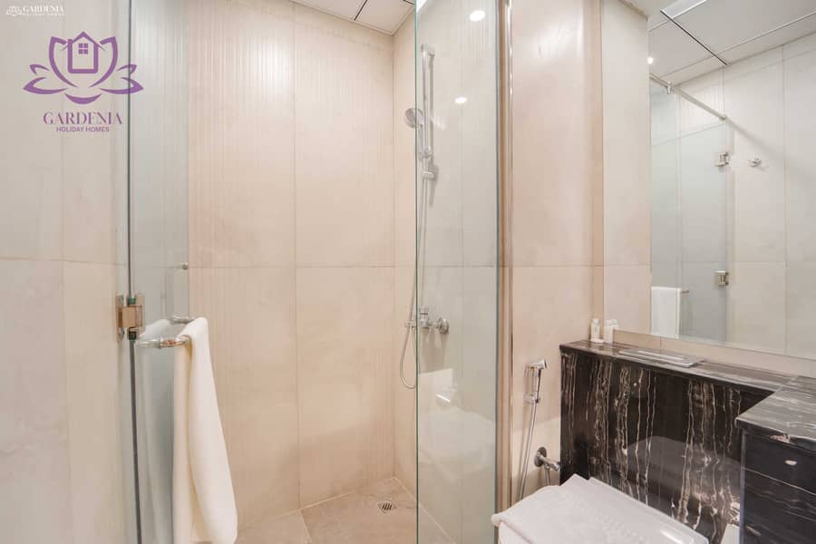 9 Bath 2 1. jpg