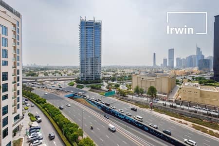 1 Bedroom Flat for Rent in The Hills, Dubai - Upgraded | Vacant | City View | With White Goods 1 Bedroom Flat for Rent in The Hills, Dubai - Upgraded | Vacant | City View | With White Goods