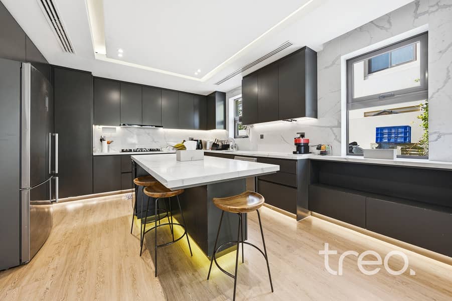 12 Watermarked-30. jpg
