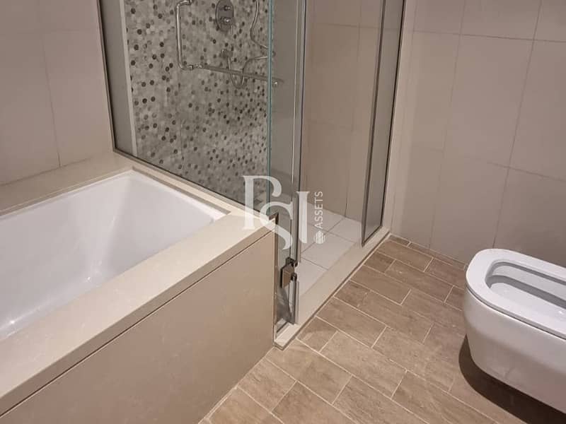 8 bath. jpeg