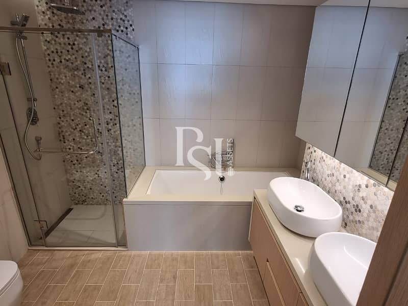 10 bath3. jpeg