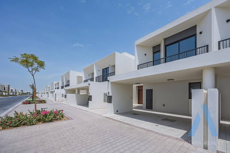 2 02_Exterior_Street-view. jpg