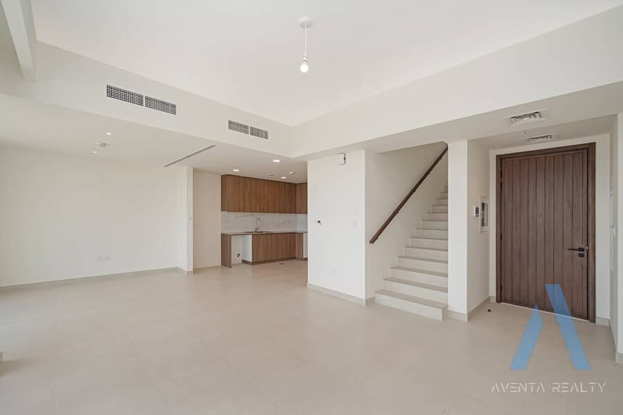 6 08_Living_Open-plan-stairs. jpg